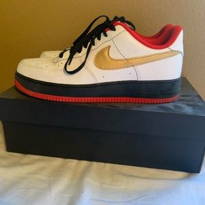 nike air force customs :)